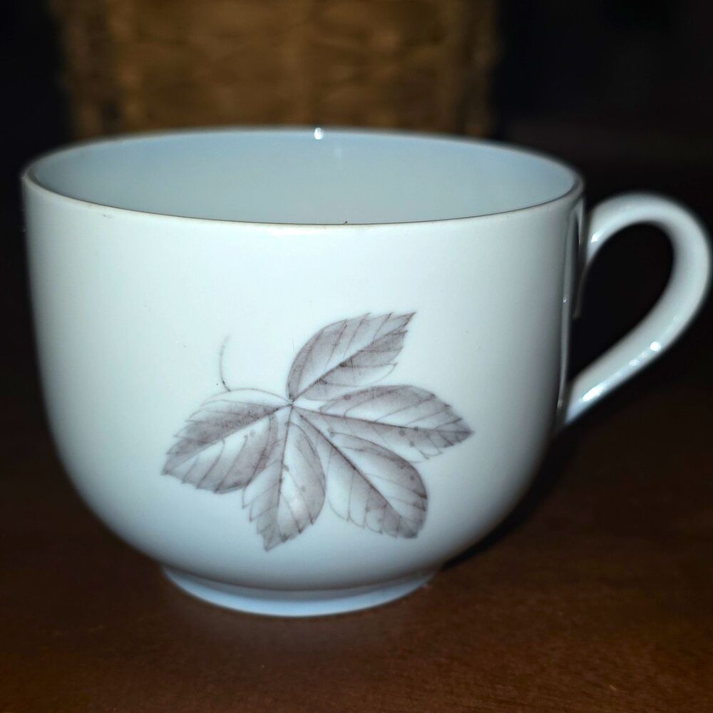 1950 B&G Copenhagen Porcelain Coffee Mug White Gray Leaf Pattern MPN 103 Denmark